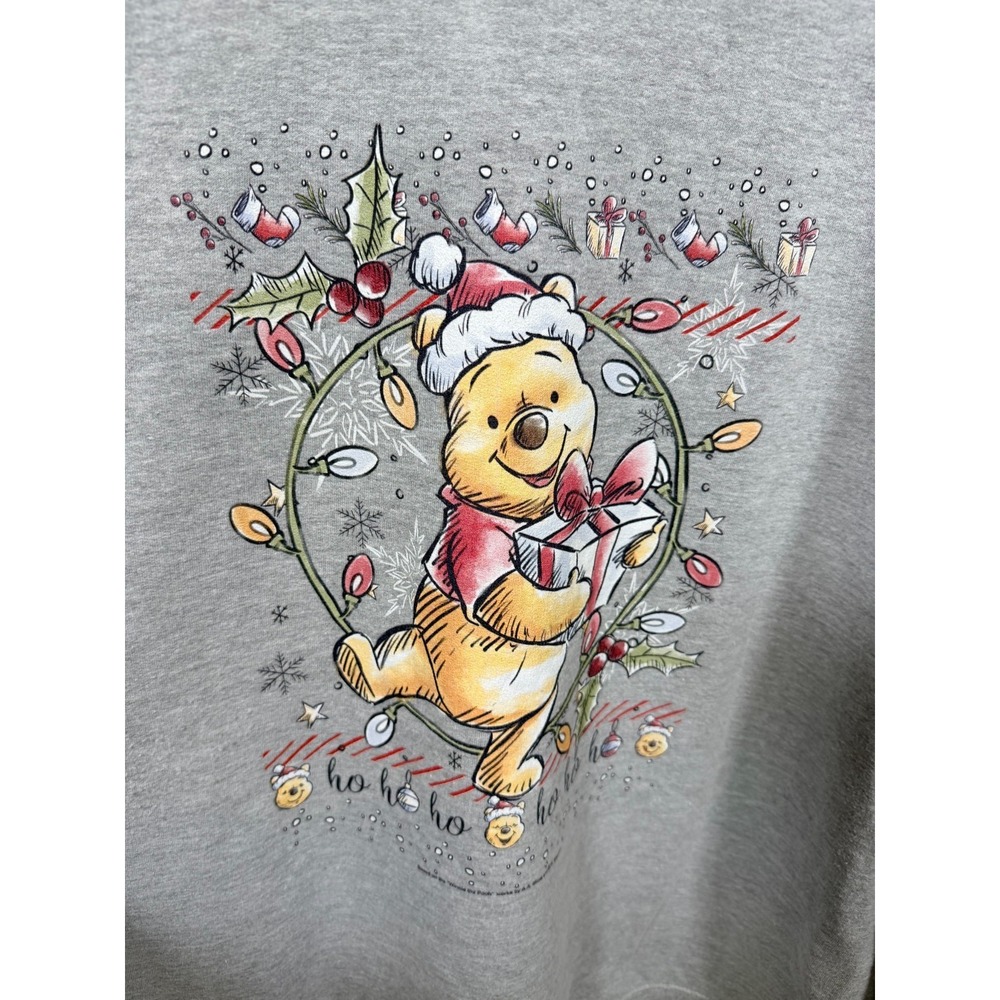 Disney Winnie the Pooh Holiday Sweatshirt Men's XL Gray Heathered Long Sleeve